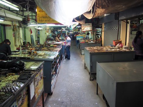 タープラチャン市場　閉店