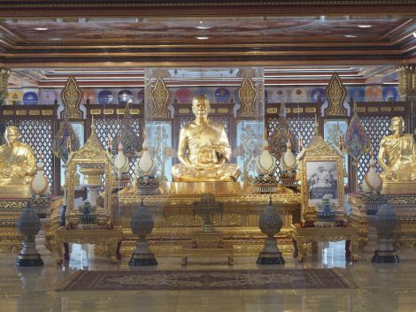 ワットパクナム　仏像