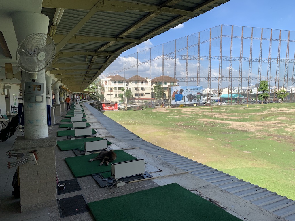 タイ・バンコクのゴルフパートナーも出店している人気のゴルフ練習場「オールスター・ゴルフ・コンプレックス（Allstar Golf Complex）」