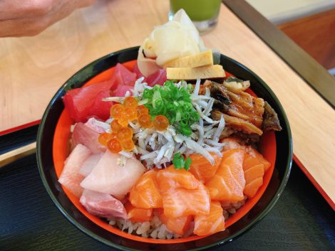 田中水産　海鮮丼