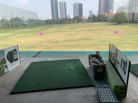 Golf one O one Driving Range 打席