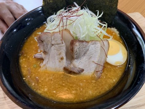 麺屋NARUTO みそラーメン