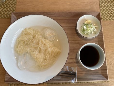 バンラカット　レストランそうめん